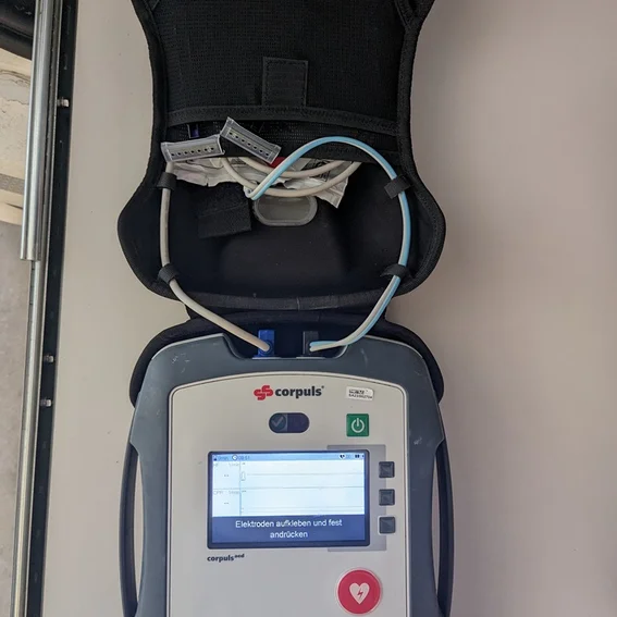 Corpuls AED.jpg